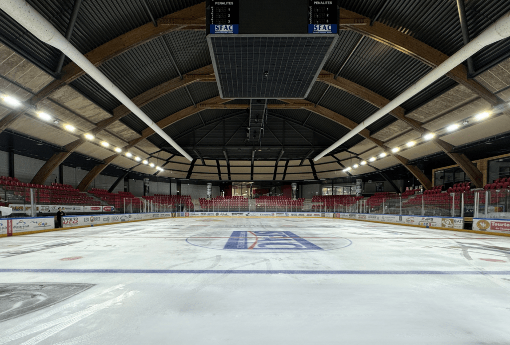 éclairage led, éclairage sportif, éclairage patinoire, hockey, patin